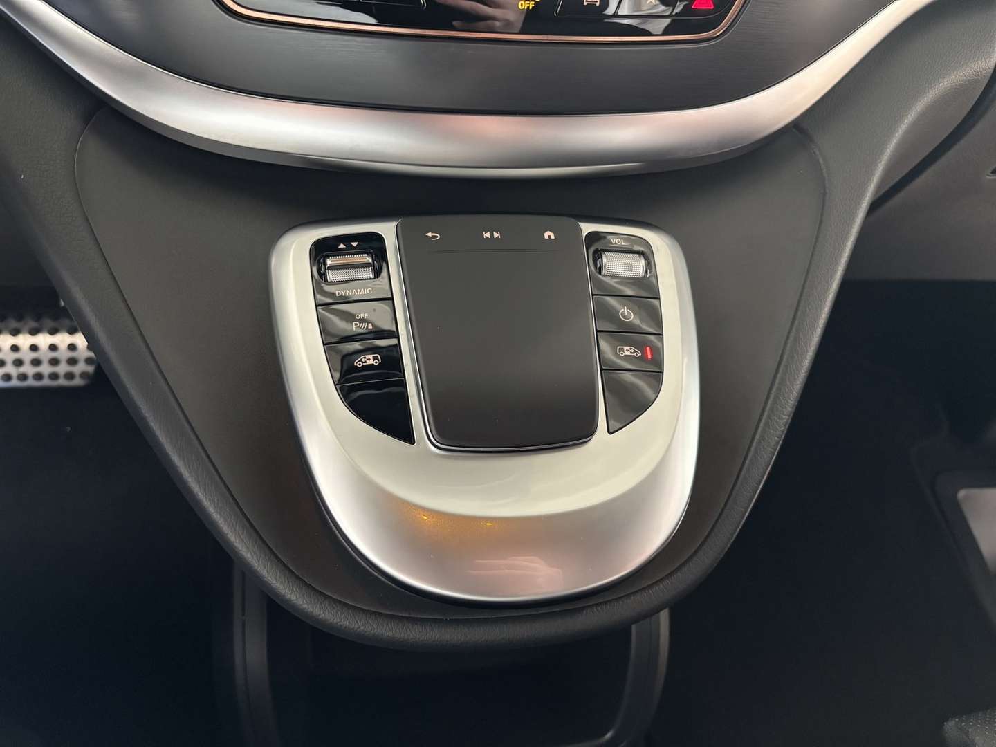 Mercedes EQV 300 Avantgarde - 2024 - Joinsteer - #13