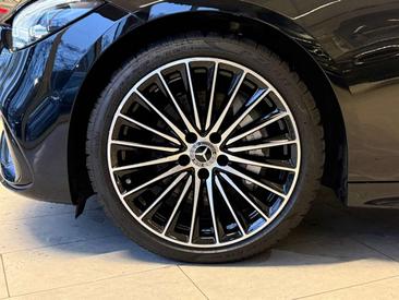 Mercedes Classe C 200 Night Edition — photo 9