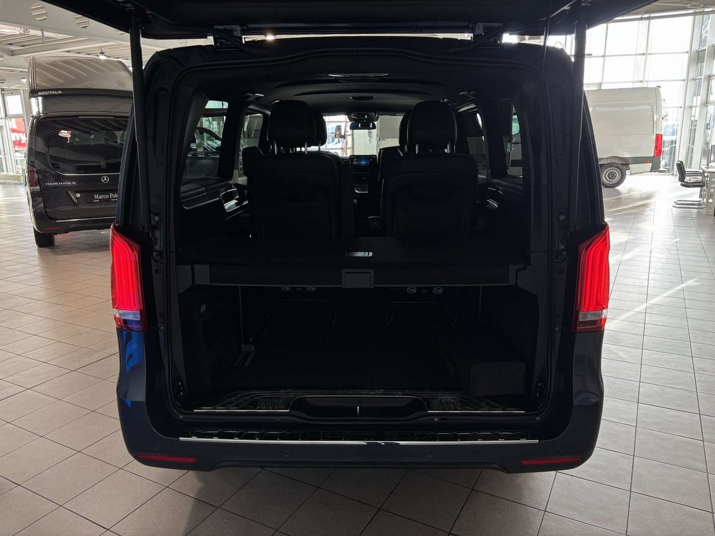 Mercedes EQV 300 Avantgarde - 2024 - Joinsteer - #17