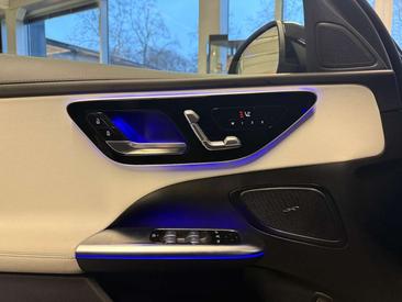 Mercedes Classe C 200 Night Edition — photo 13