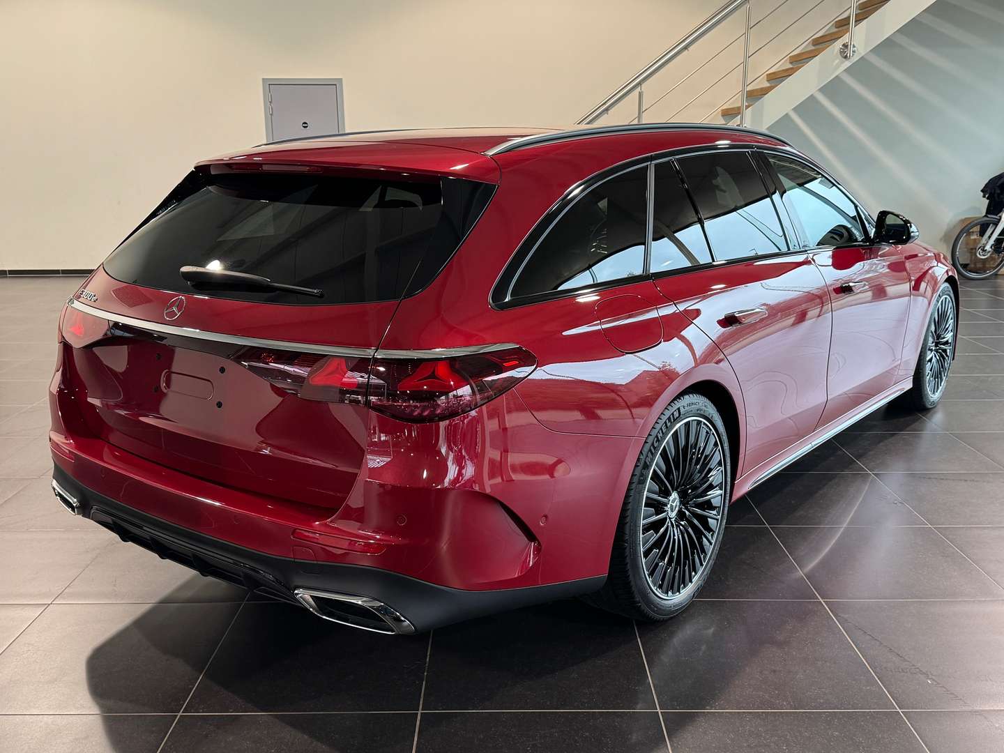 Mercedes Classe E Break 300 Night Edition - 2024 - Joinsteer - #3