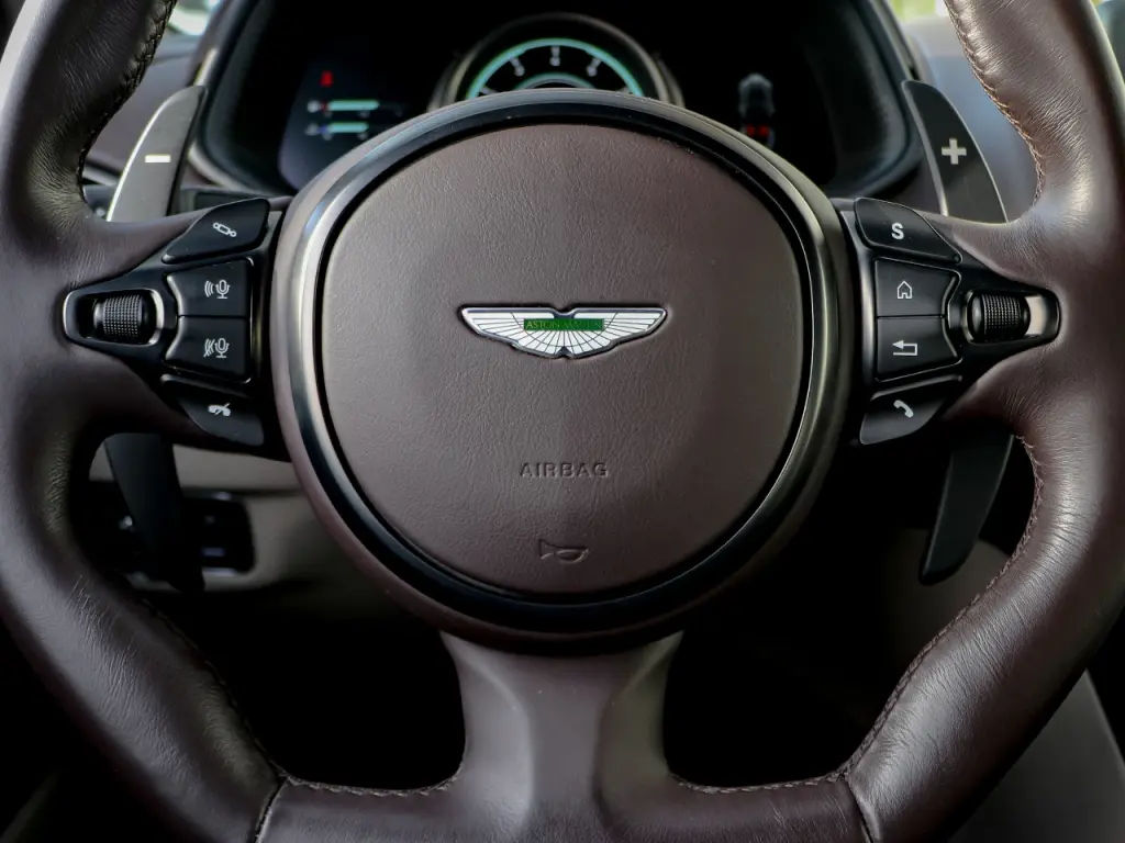 Aston Martin DB11 V8 Volante 4.0 - 2022 - Joinsteer - #11