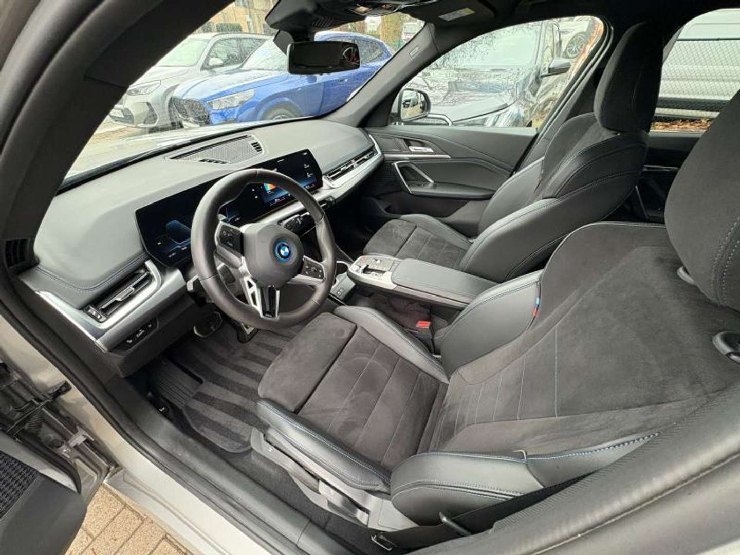 BMW IX1 M Sport 20 - 2025 - Joinsteer - #5