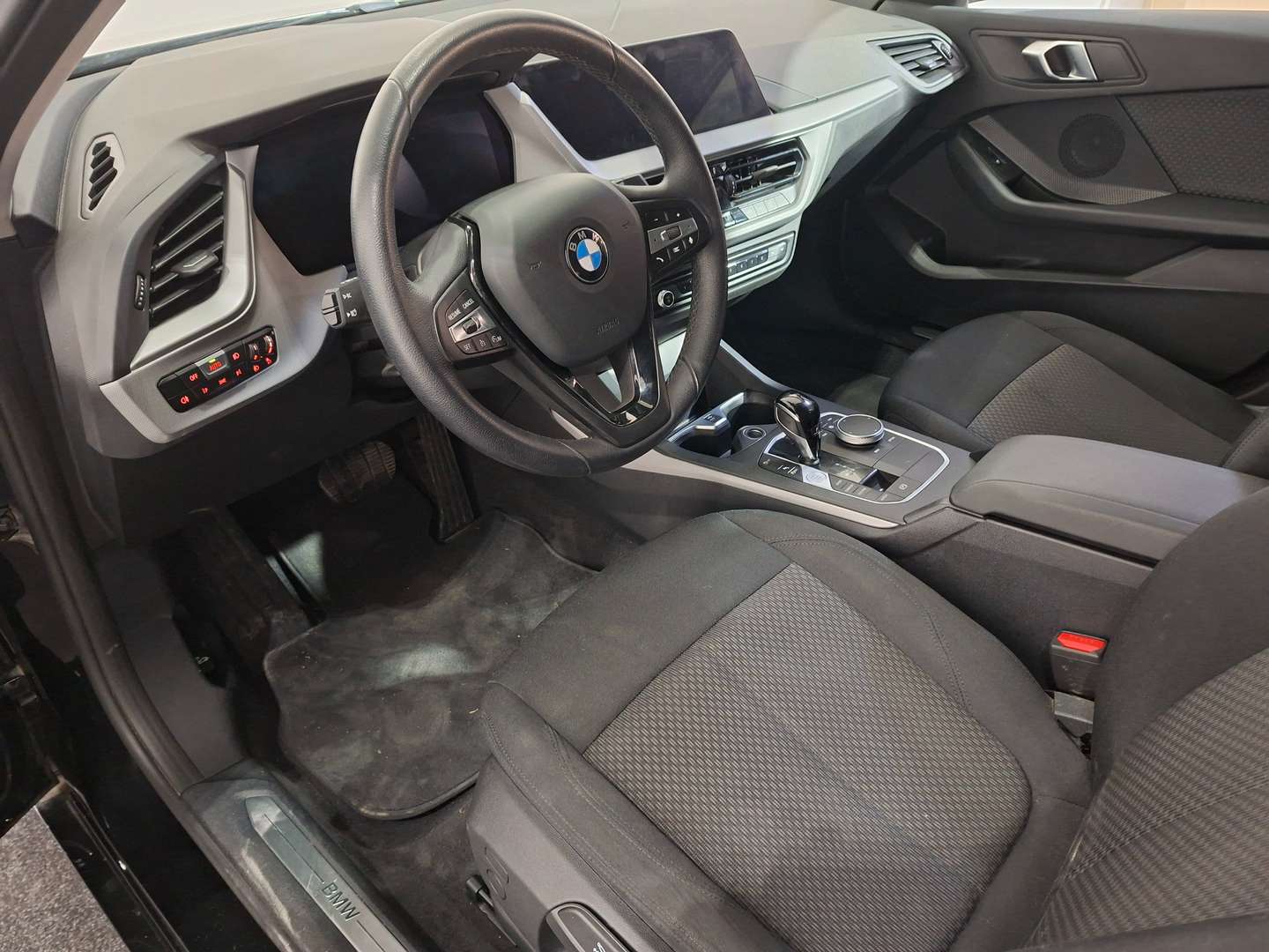 BMW 118i - 2023 - Joinsteer - #11