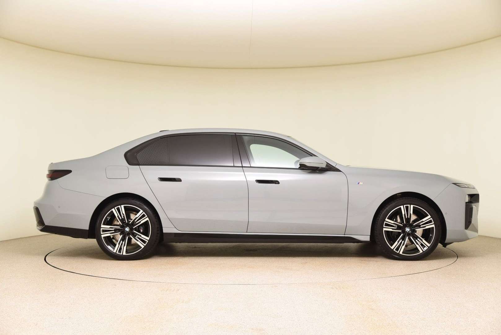 BMW Série 7 M Sport 740d XDrive - 2024 - Joinsteer - #4