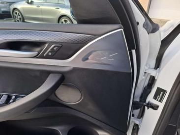BMW X3 XDrive30e — photo 24