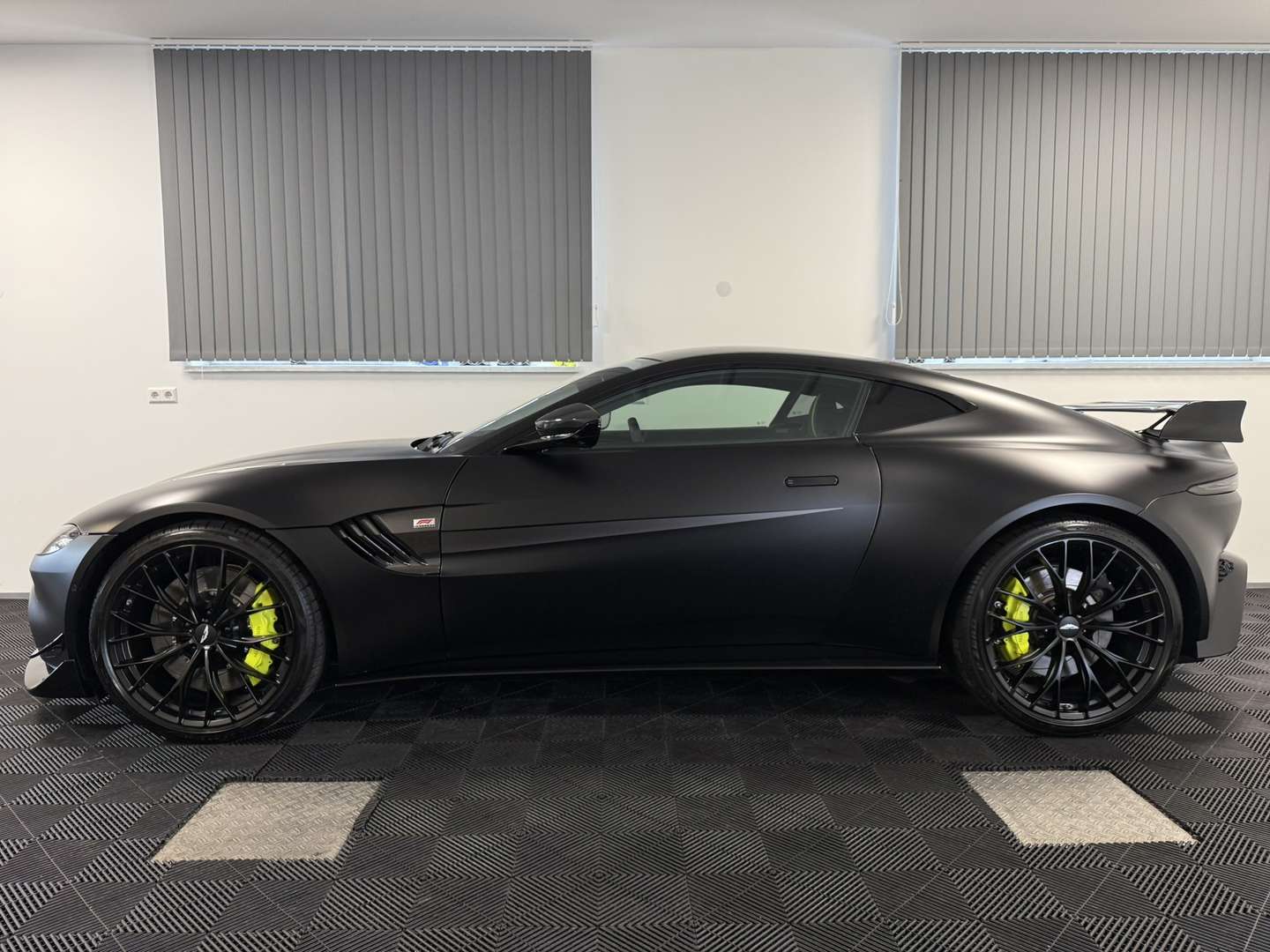 Aston Martin V8 Coupé F1 Edition - 2022 - Joinsteer - #5