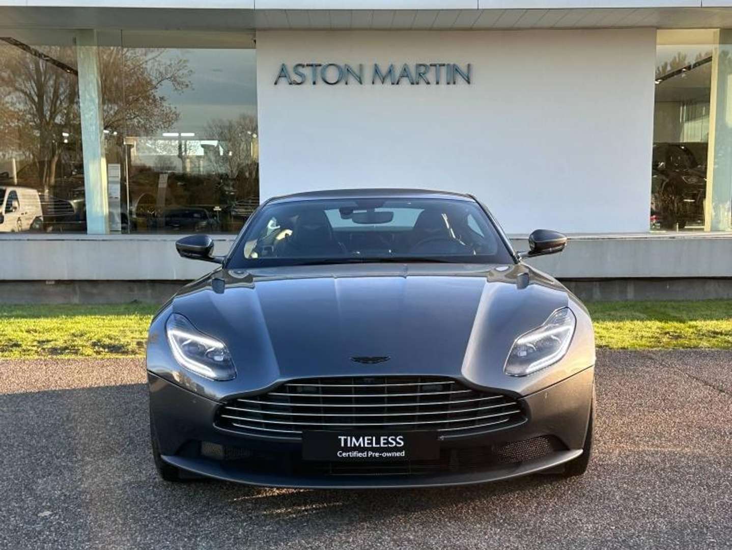 Aston Martin DB11 V8 4.0 - 2021 - Joinsteer - #2