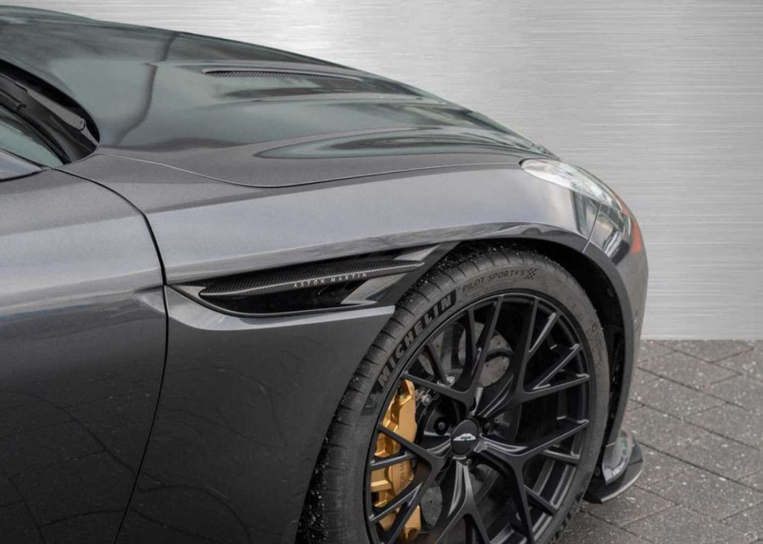 Aston Martin DB12 Carbone Extérieur - 2024 - Joinsteer - #6