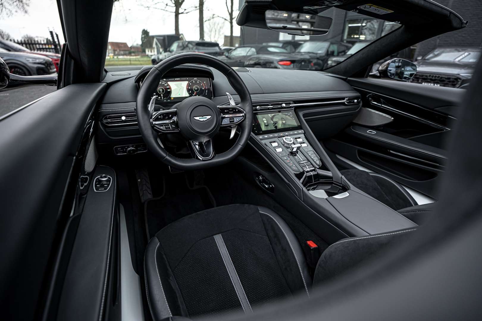 Aston Martin DB12 Volante 4.0 V8 Spor - 2025 - Joinsteer - #3