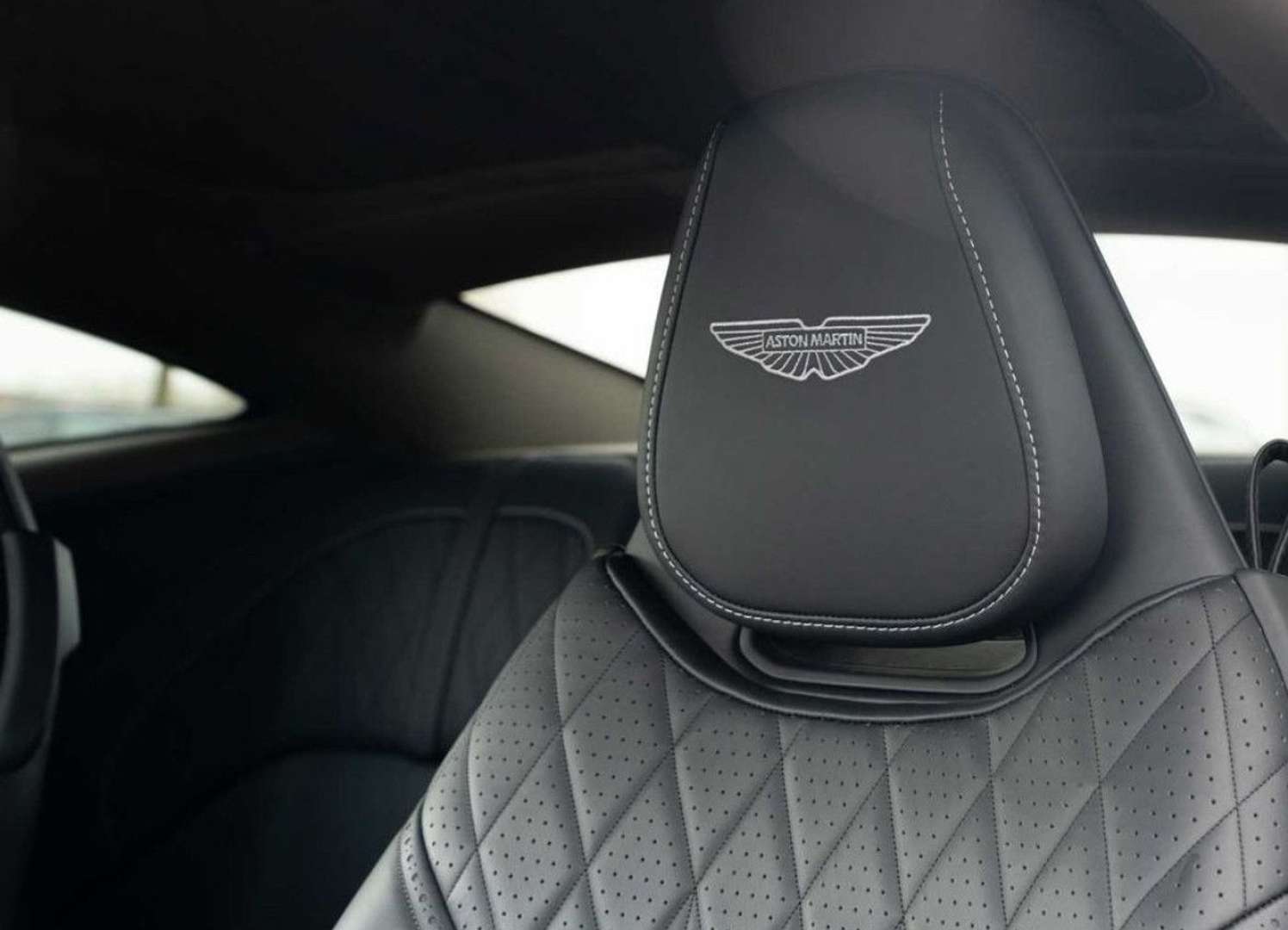 Aston Martin DB12 Carbone Extérieur - 2024 - Joinsteer - #9