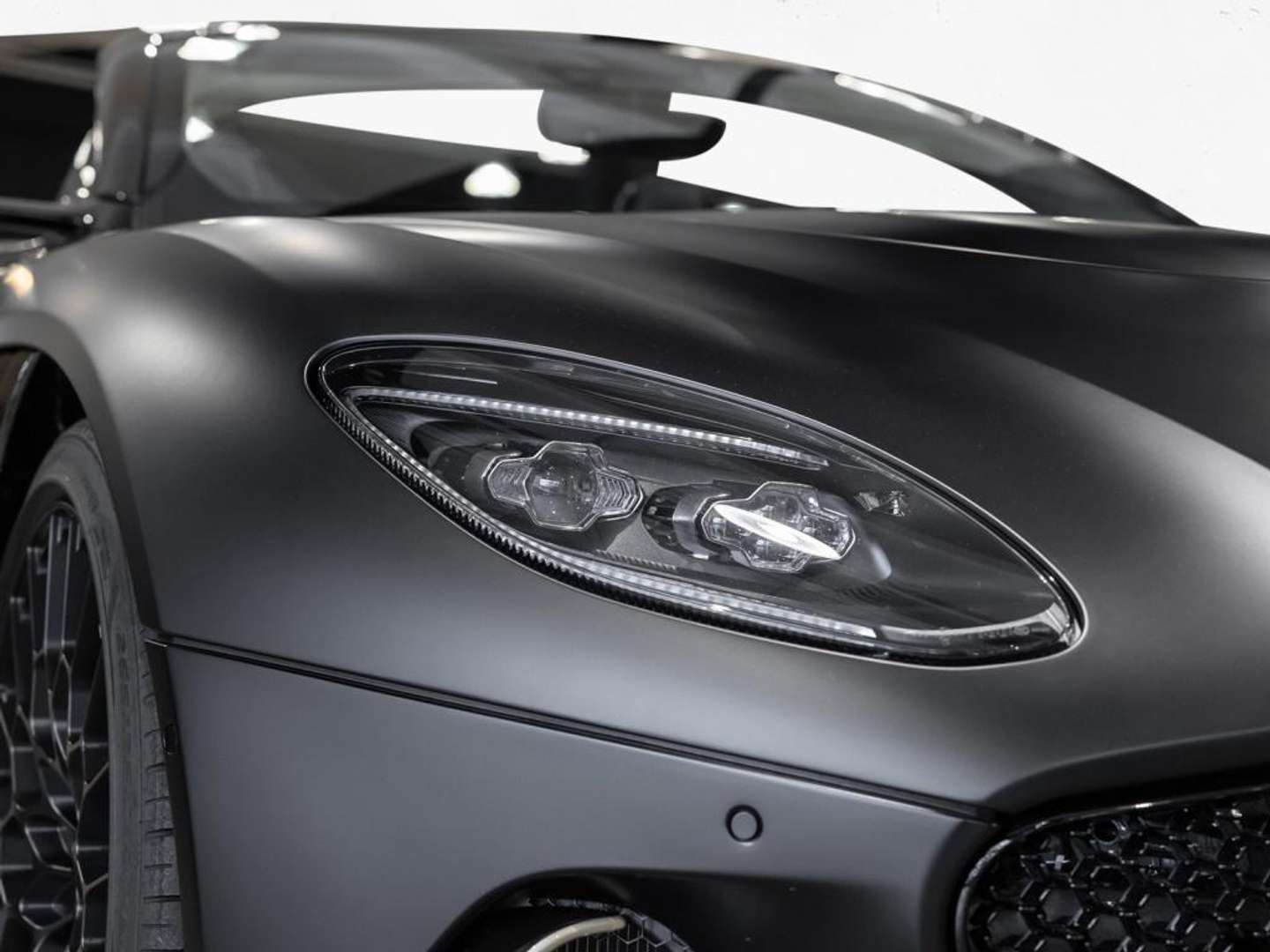 Aston Martin DBS Volante 770 Ultimate - 2024 - Joinsteer - #13