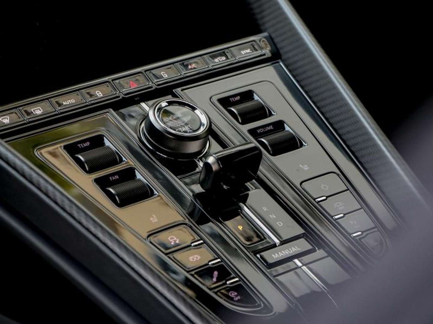 Aston Martin DB12 V8 4.0 680ch BVA8 - 2024 - Joinsteer - #13