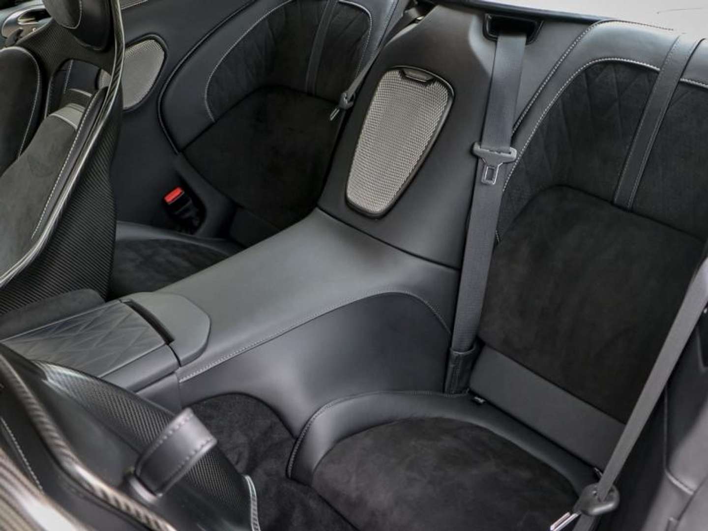 Aston Martin DB12 V8 4.0 680ch BVA8 - 2024 - Joinsteer - #17