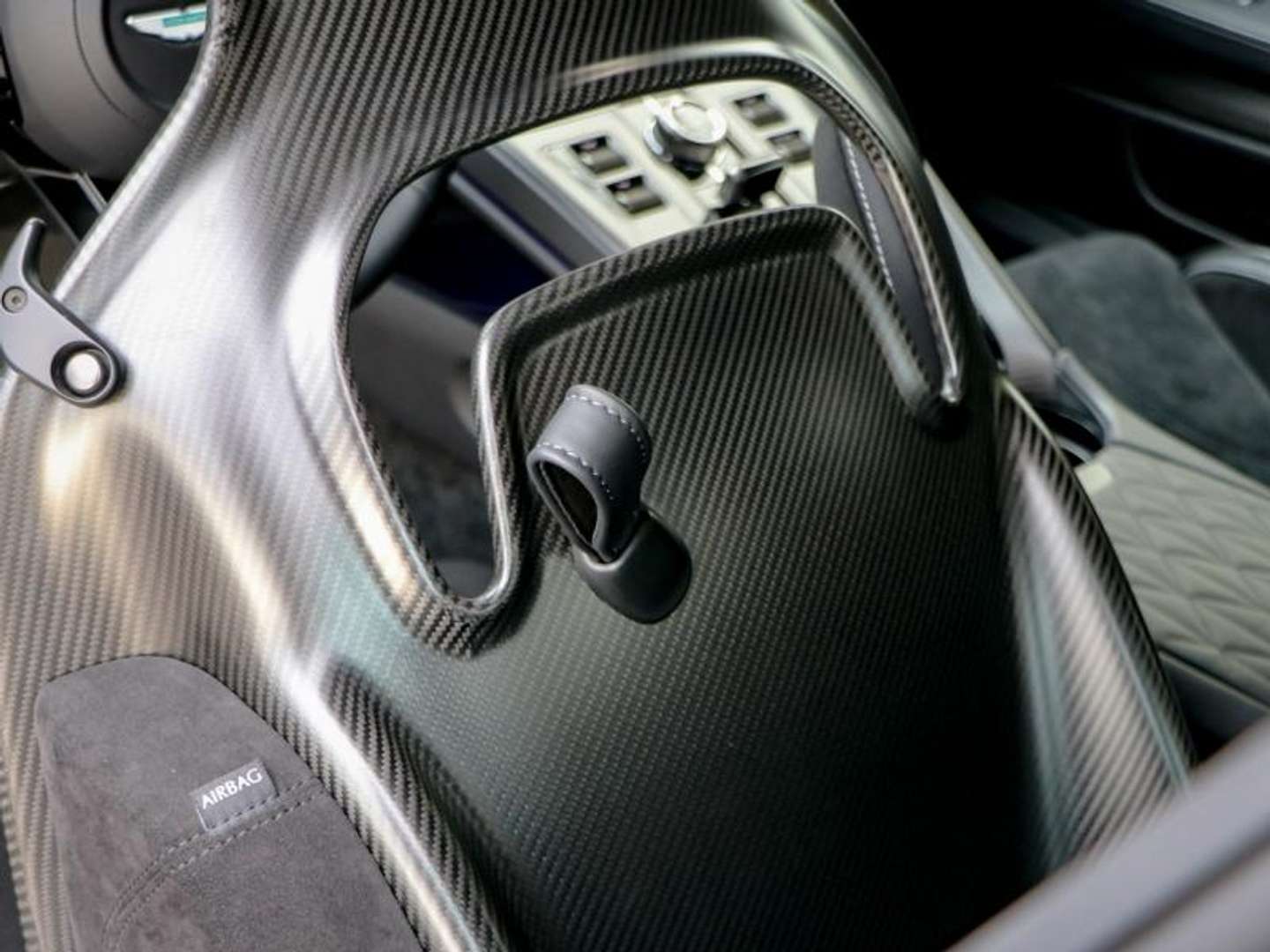 Aston Martin DB12 V8 4.0 680ch BVA8 - 2024 - Joinsteer - #19