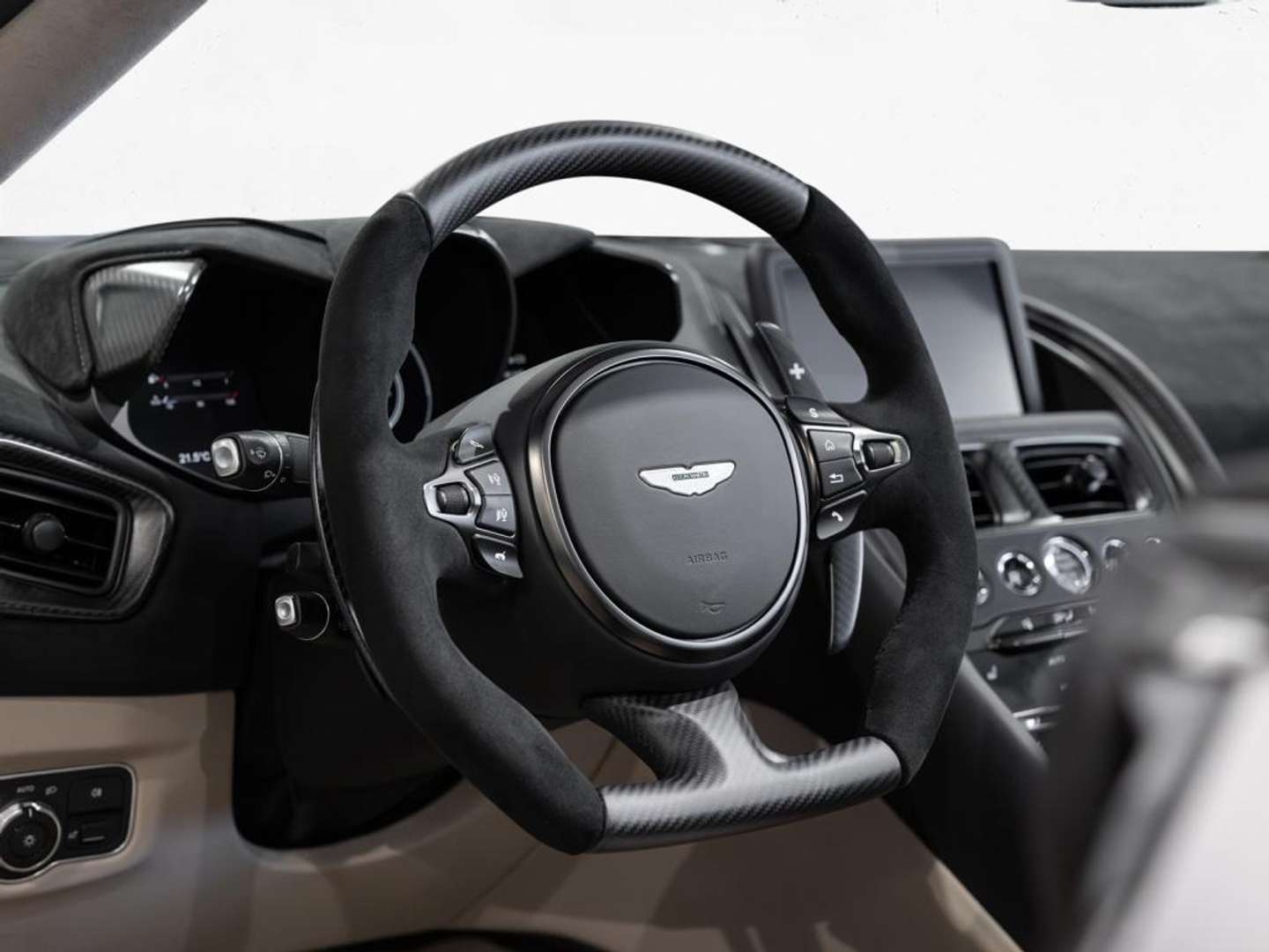 Aston Martin DBS Volante 770 Ultimate - 2024 - Joinsteer - #27