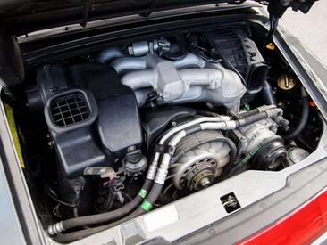 Porsche 993 CARRERA 4 — photo 27