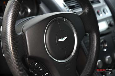 Aston Martin Vantage Roadster V8 N400 — photo 33