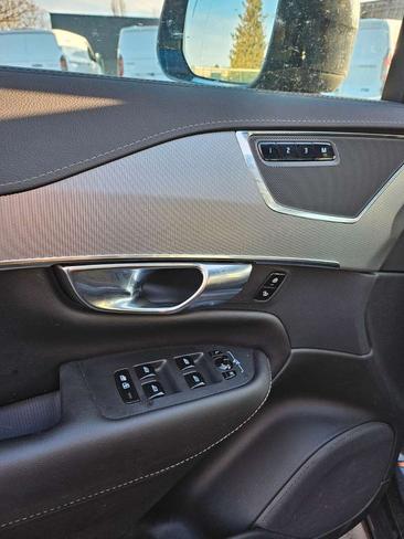 Volvo XC90 R-DESIGN — photo 5