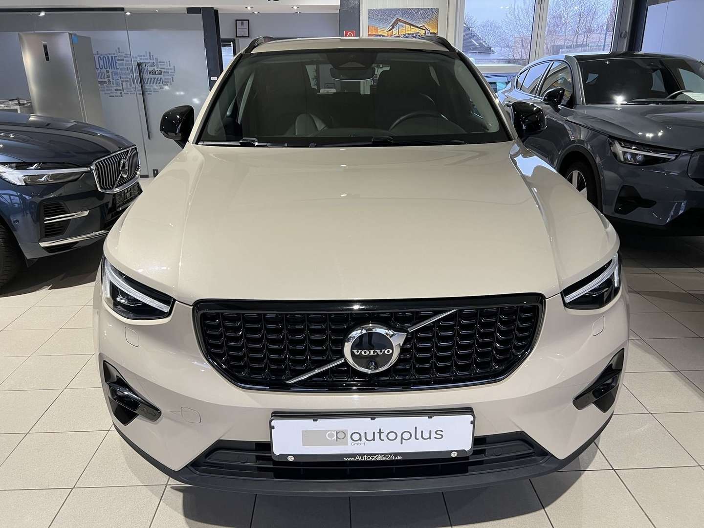 Volvo XC40 B3 Plus - 2024 - Joinsteer - #2
