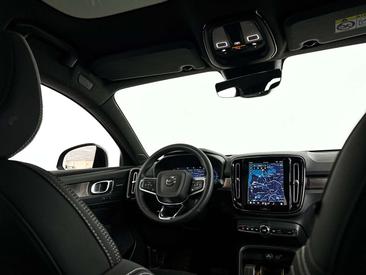 Volvo C40 Recharge — photo 8