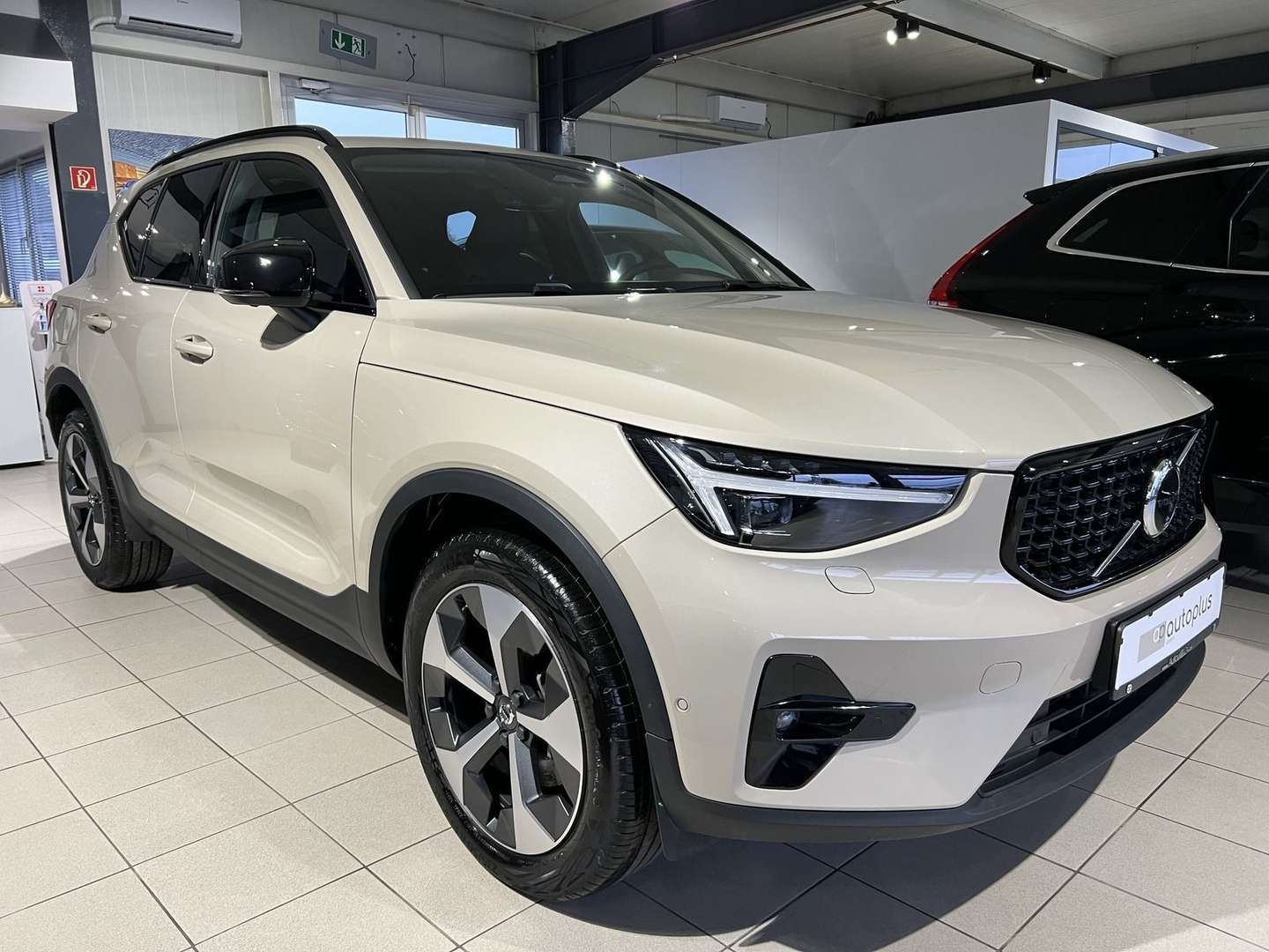 Volvo XC40 B3 Plus - 2024 - Joinsteer - #4