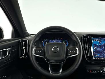 Volvo C40 Recharge — photo 15