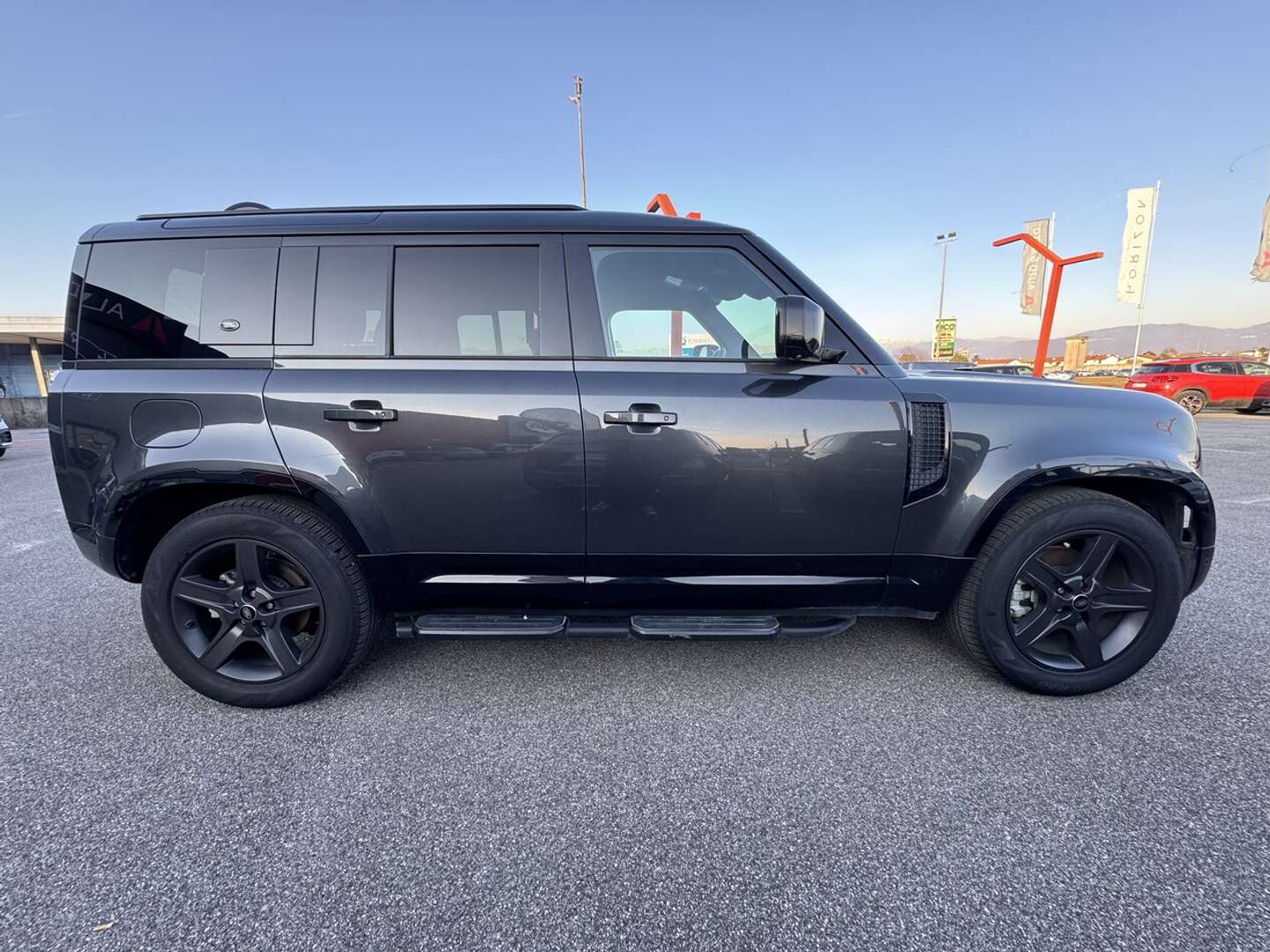 Land Rover Defender 110 X-Dynamic SE Awd 3.0d I6 Mhev 200cv Auto - 2024 - Joinsteer - #5