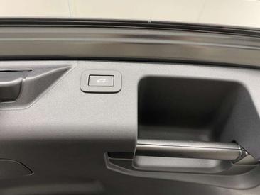 Land Rover Discovery Sport P270e Dynamic SE AWD Auto 25.5MY — photo 18