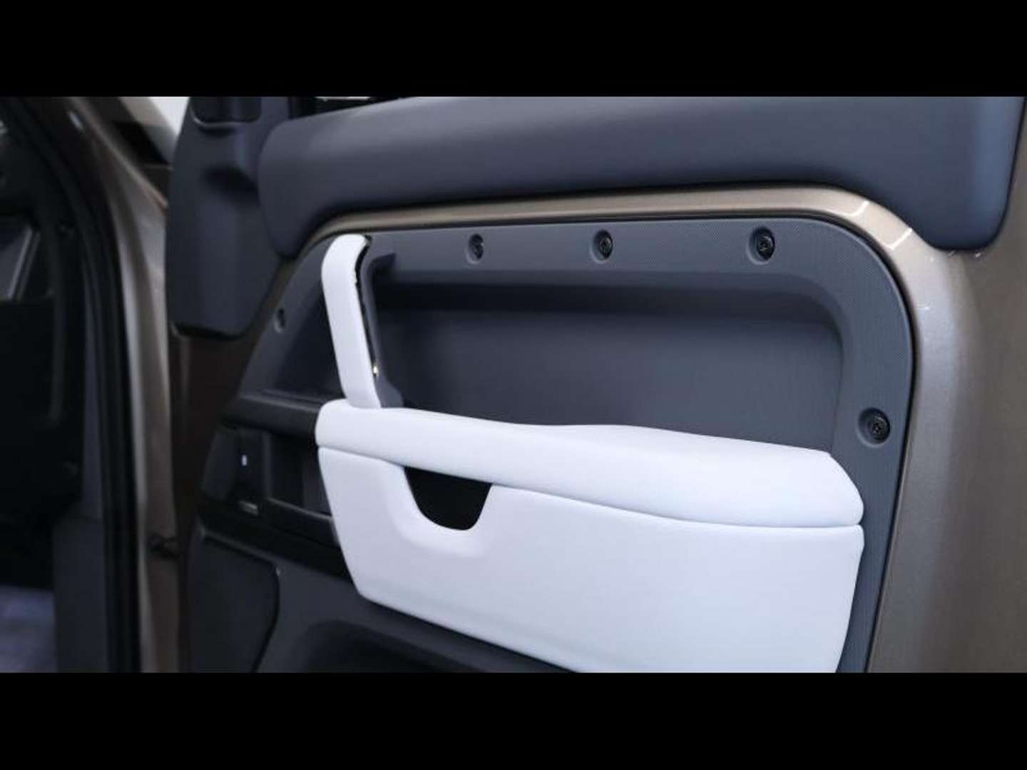 Land Rover Defender P635 OCTA - 2025 - Joinsteer - #10