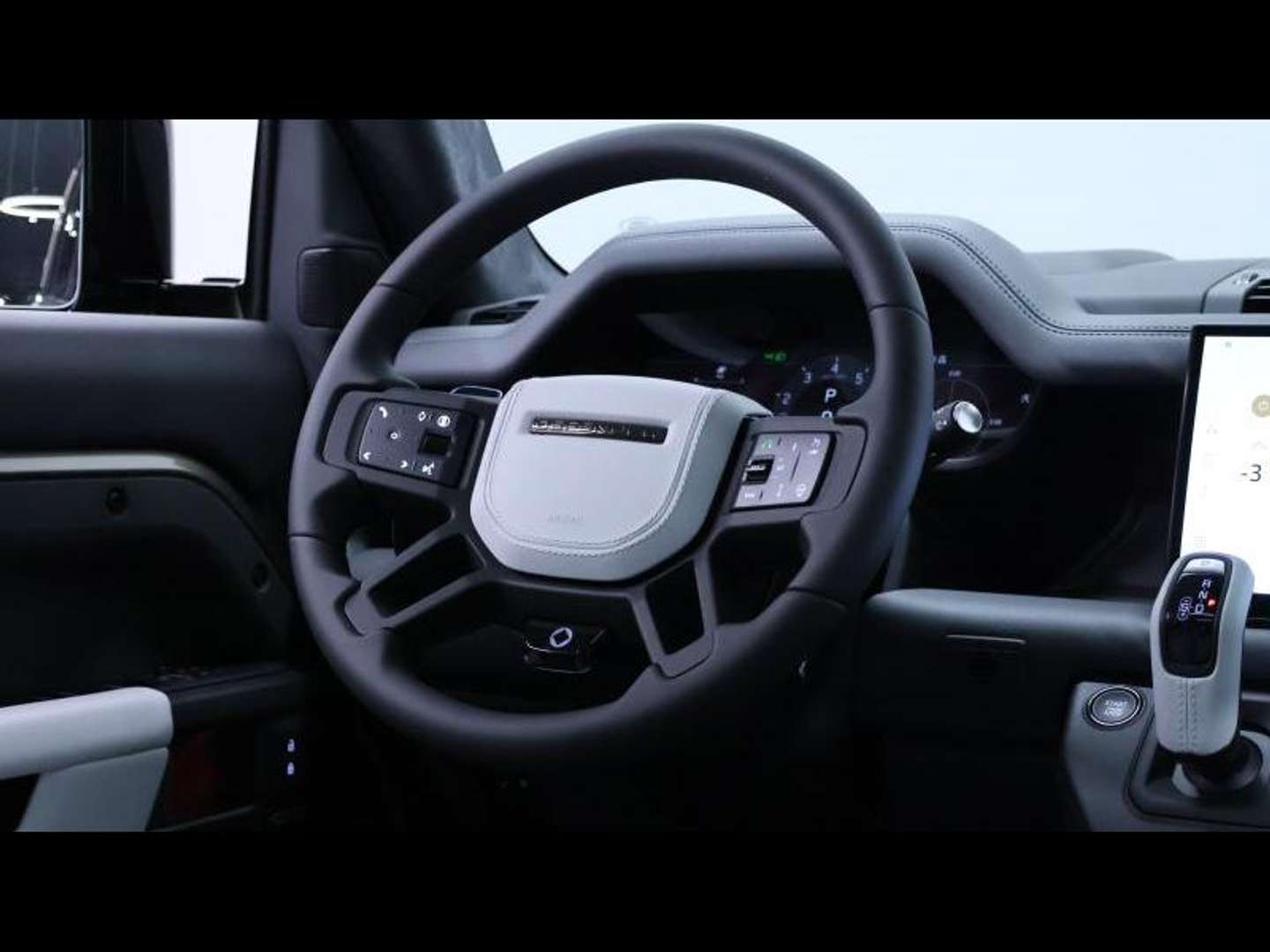 Land Rover Defender P635 OCTA - 2025 - Joinsteer - #15