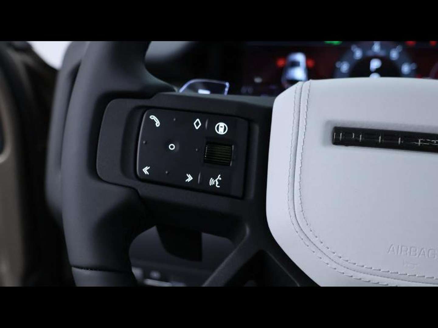 Land Rover Defender P635 OCTA - 2025 - Joinsteer - #16