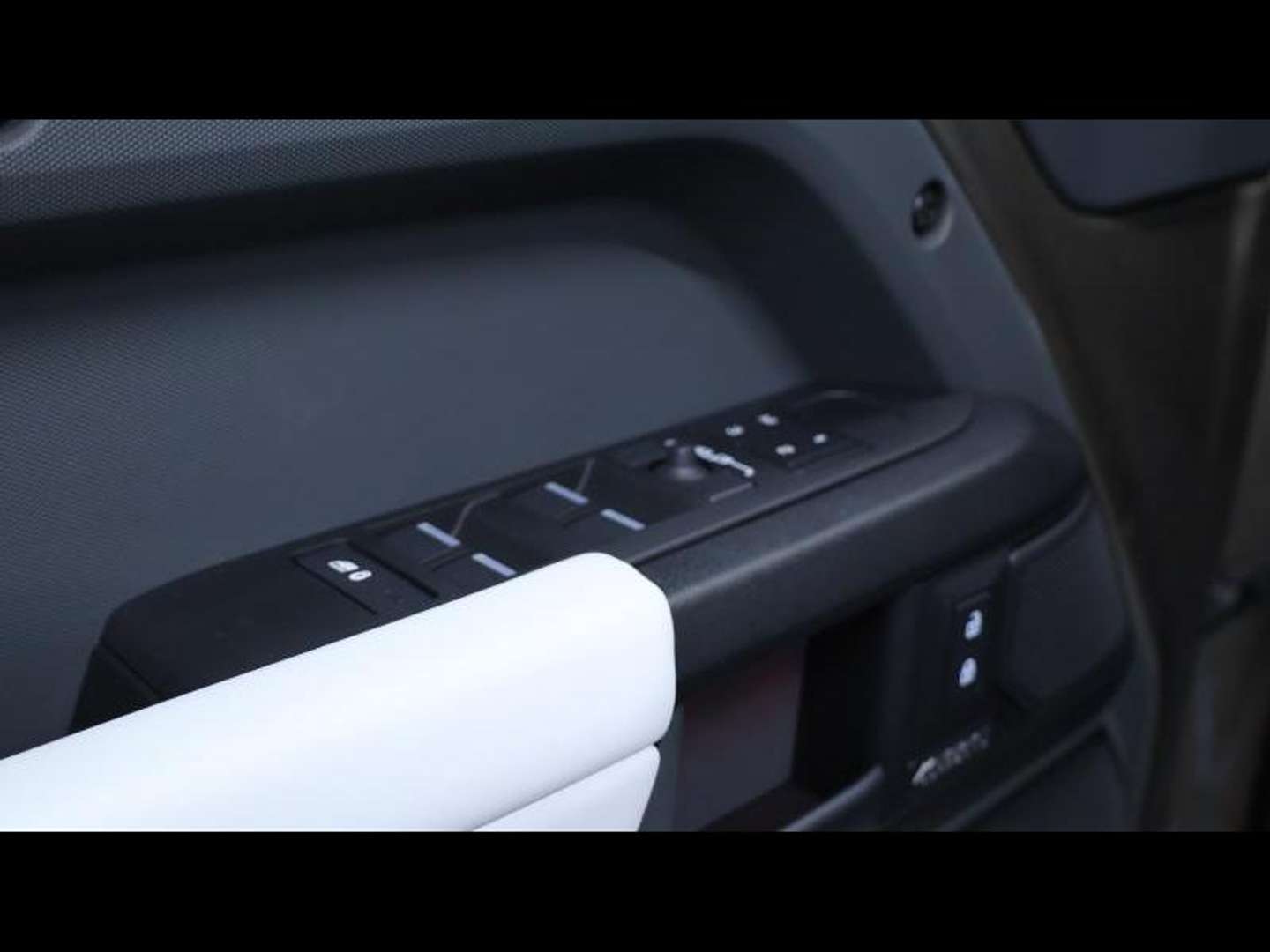 Land Rover Defender P635 OCTA - 2025 - Joinsteer - #18