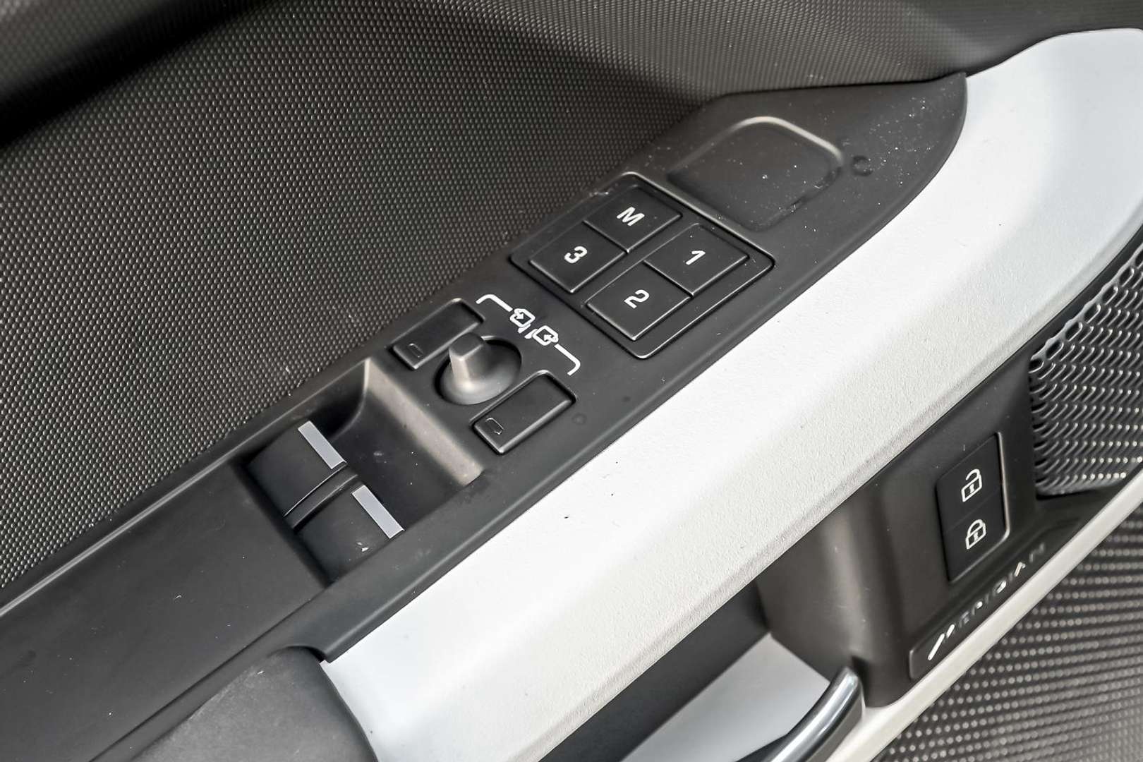 Land Rover Defender 90 SE 3.0 Diesel D250 - 2024 - Joinsteer - #18