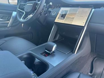 Land Rover Discovery Sport D200 Dynamic SE — photo 16