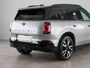 Mini Countryman JCW Cooper SE — photo 20