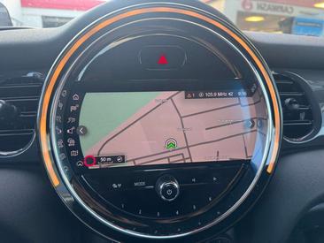 Mini Cabrio Classic Cooper — photo 11