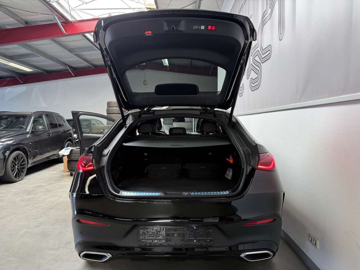 Mercedes GLC Coupé 300 Night Edition - 2025 - Joinsteer - #11