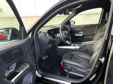 Mercedes GLB 180 AMG Line — photo 4