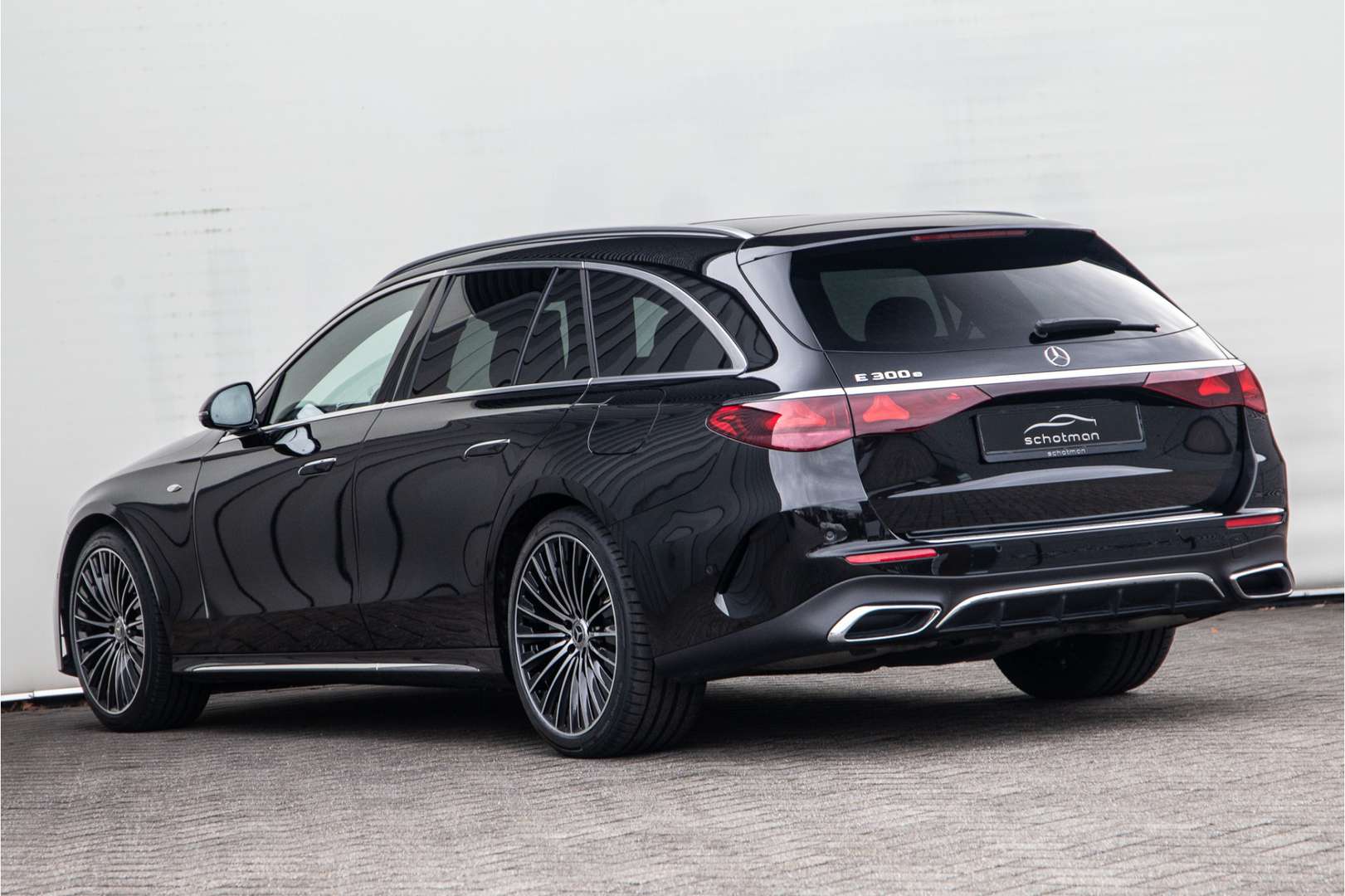 Mercedes Classe E Break 300 AMG Line - 2025 - Joinsteer - #11