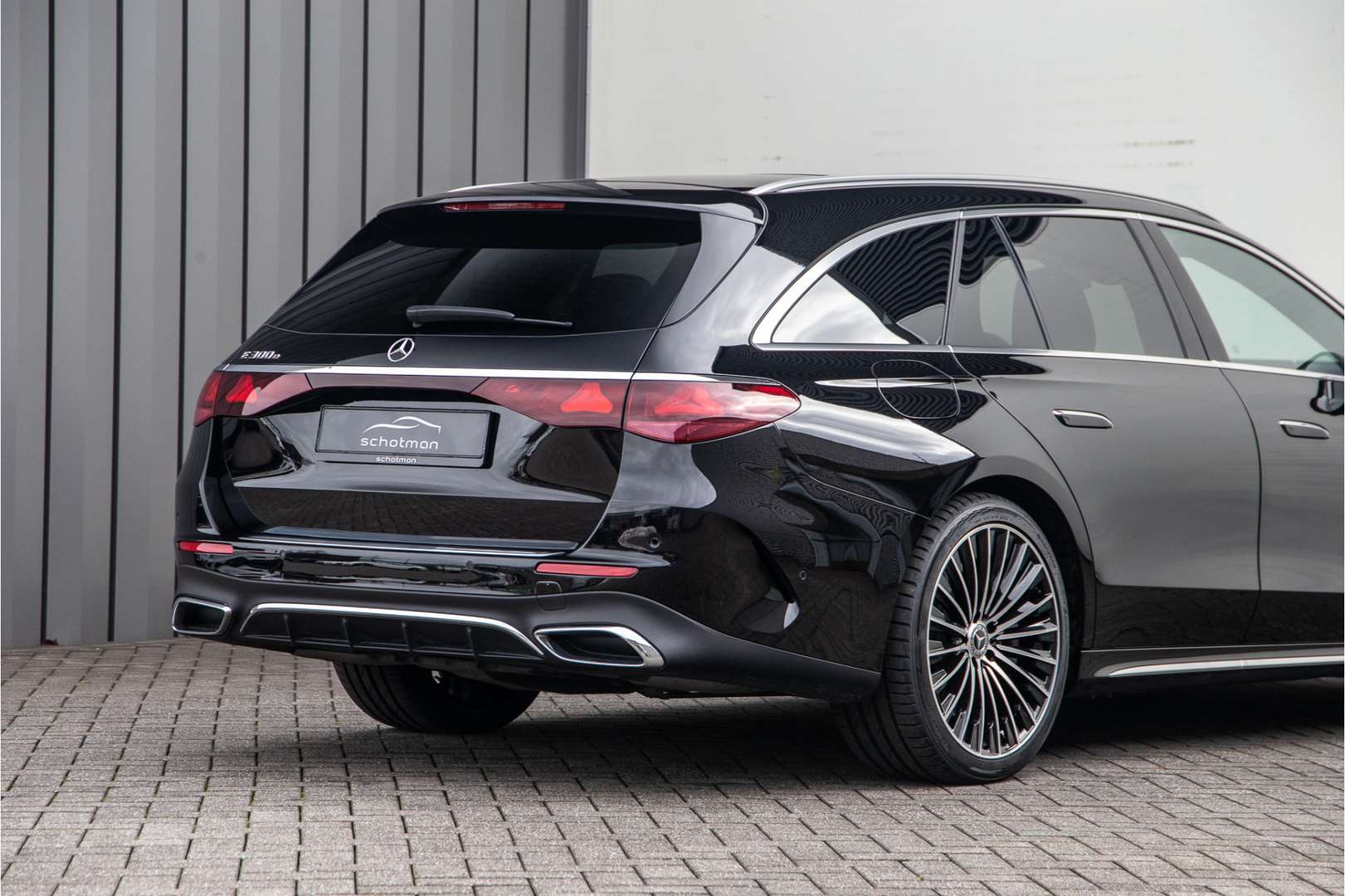 Mercedes Classe E Break 300 AMG Line - 2025 - Joinsteer - #19