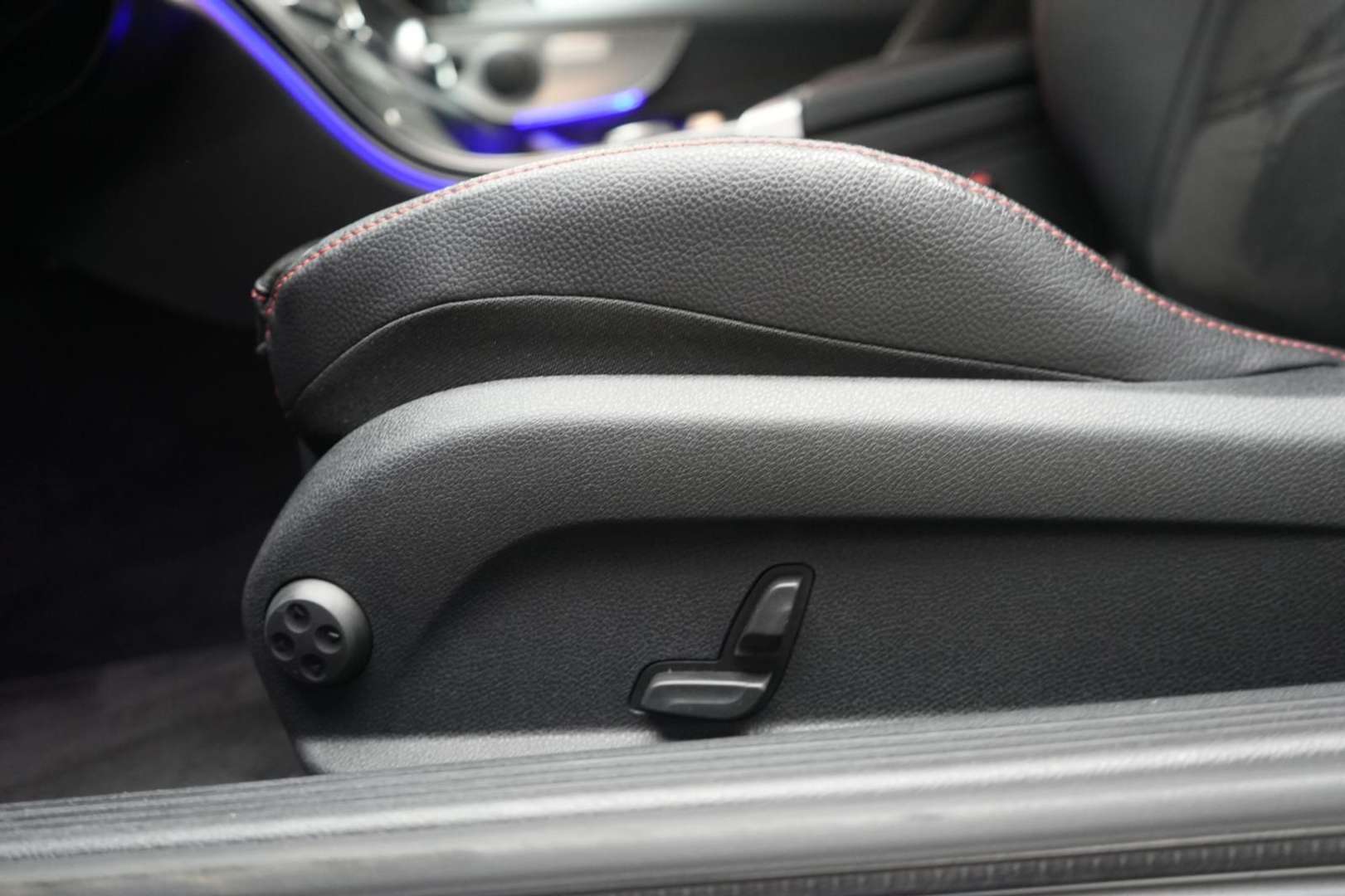 Mercedes Classe C Coupé 300 AMG-LINE - 2022 - Joinsteer - #28