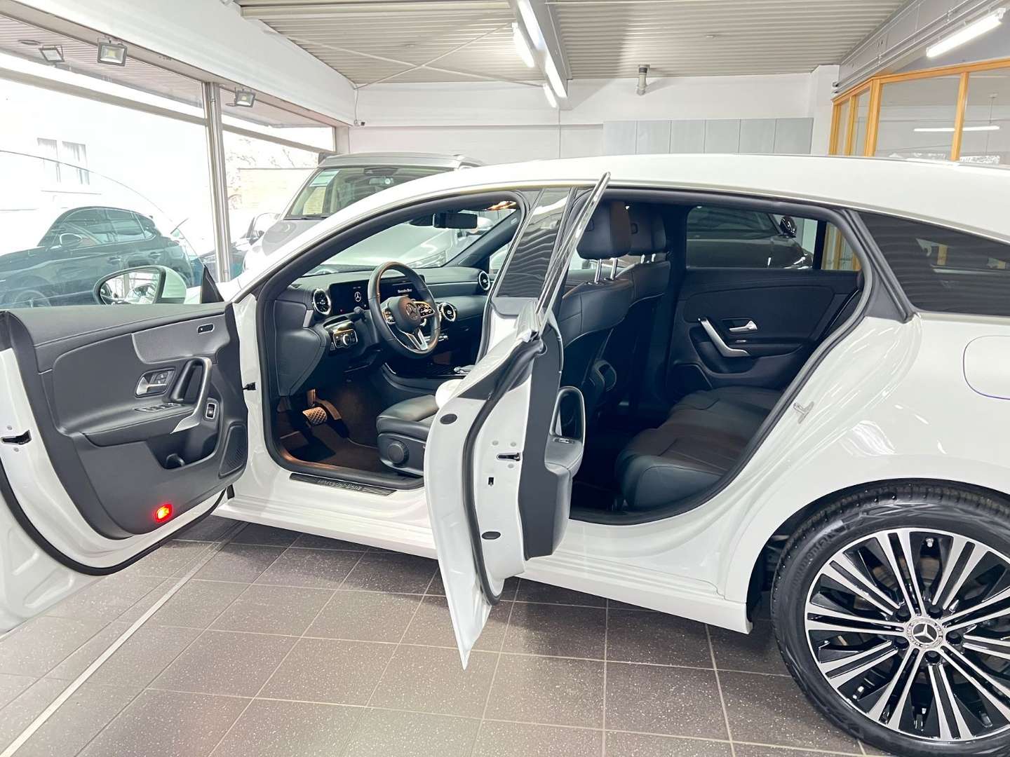 Mercedes CLA Shooting Break 200 - 2023 - Joinsteer - #7