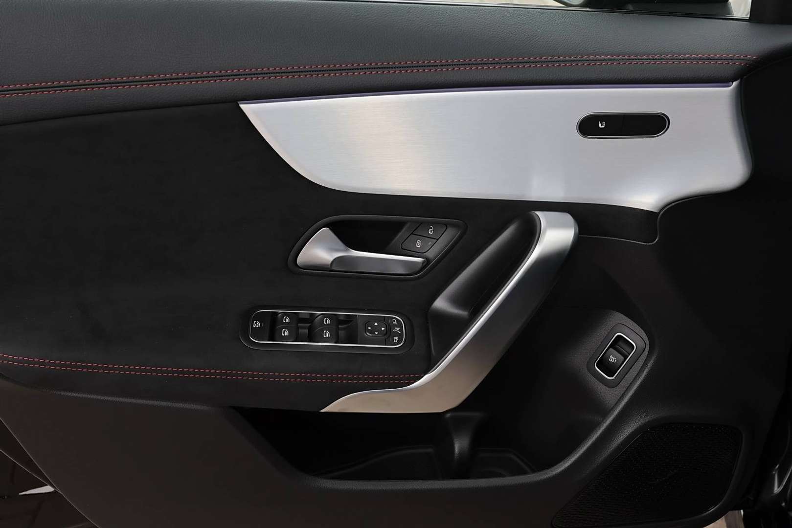 Mercedes CLA 200 Coupé 200 Night Edition - 2026 - Joinsteer - #11