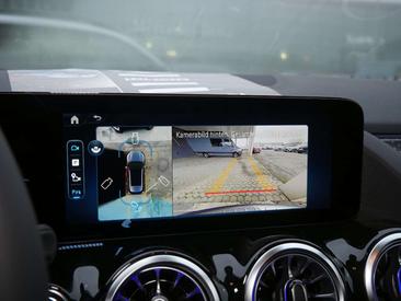 Mercedes GLA 200 Night Edition — photo 17