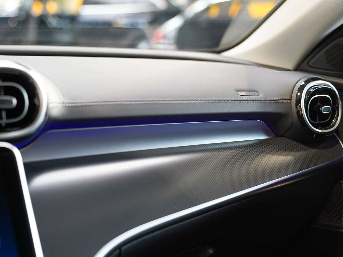 Mercedes Classe C 300 E 300 AMG Line - 2025 - Joinsteer - #27