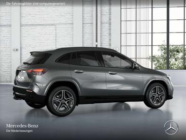 Mercedes GLA 200 Night Edition — photo 15