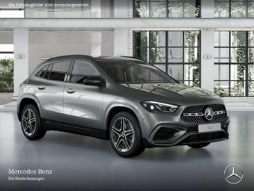 Mercedes GLA 200 Night Edition — photo 16