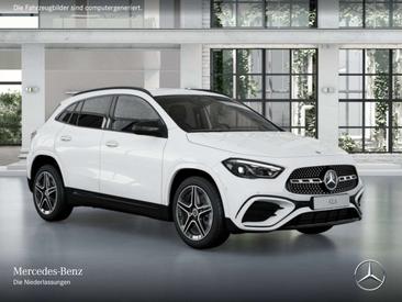 Mercedes GLA 200 AMG Line — photo 16