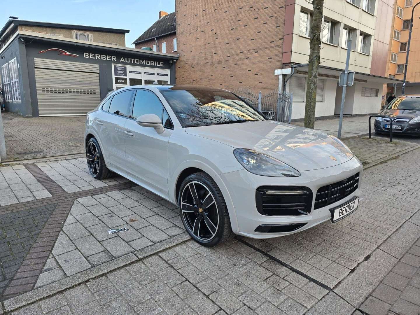 Porsche Cayenne Coupé Platinum Edition - 2022 - Joinsteer - #3